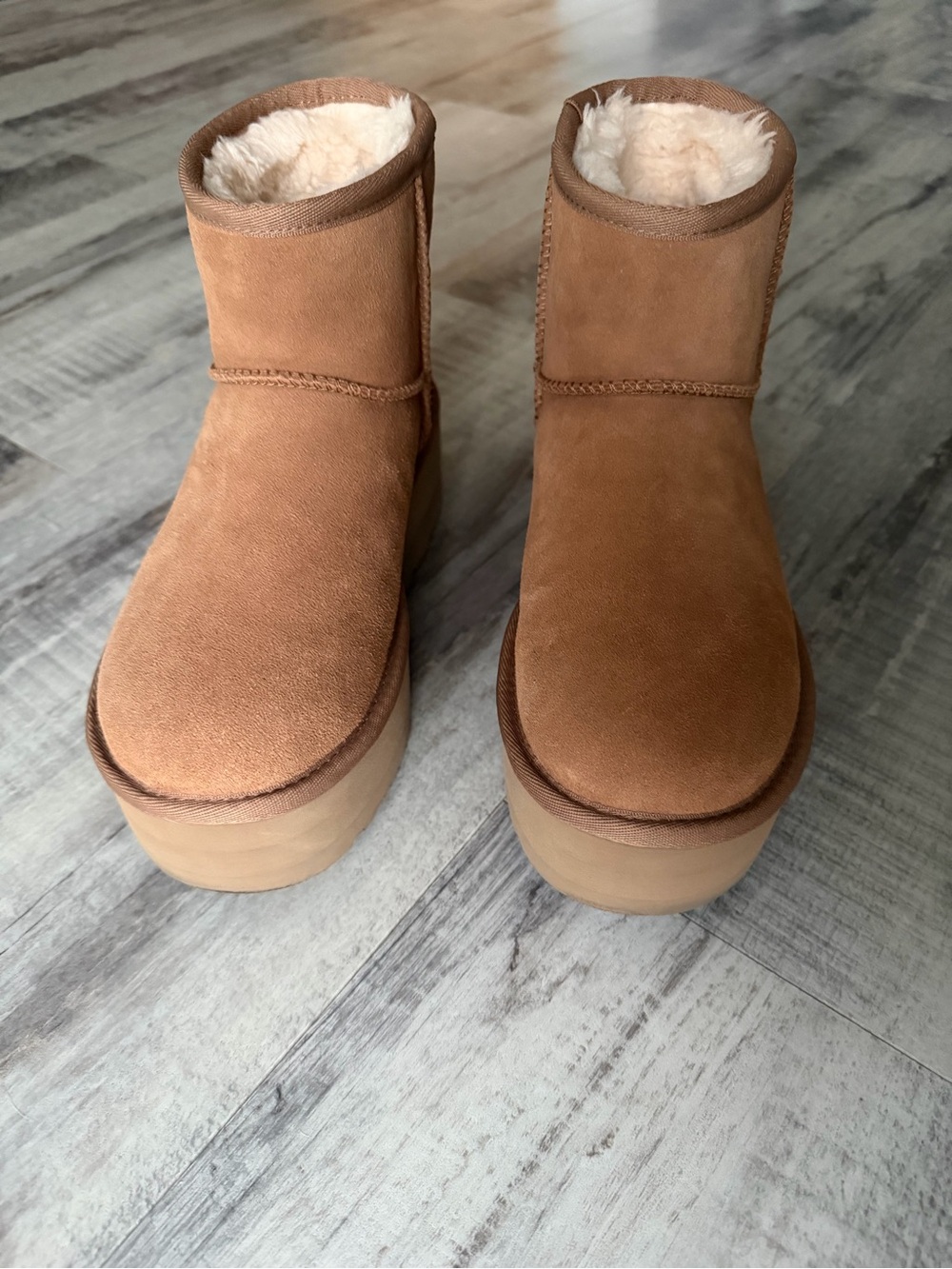 UGG Classic Mini Platform Boots Chestnut Suede Women’s Size 7 - Picture 7 of 7
